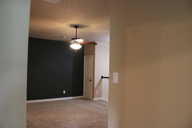 Building Photo - 25131 Alina Ln