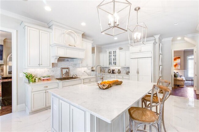 Building Photo - 2991 Sequoyah Dr NW