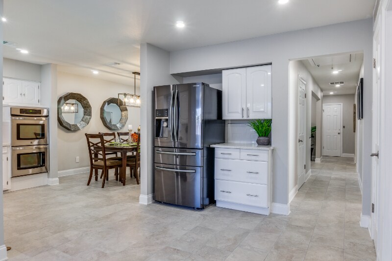 Building Photo - 7738 Village Trail Dr