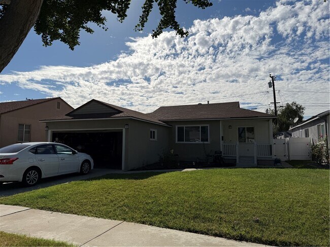 Primary Photo - 4355 Josie Ave