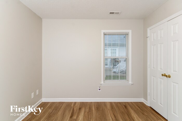 Building Photo - 129 Bridlewood Ave