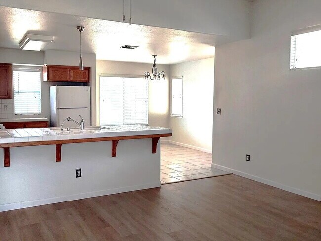 Building Photo - The 3-Bd , 2-Bth home is freshly renovated with new paint