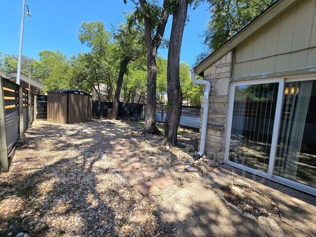 Building Photo - 1713 Cinnamon Path