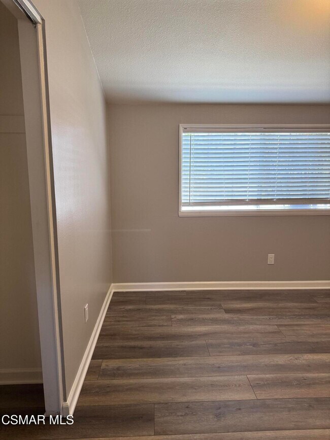 Building Photo - 3429 Henry Dr