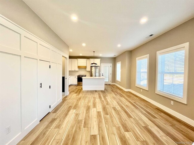 Building Photo - 1400 Noxon Rd