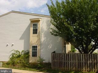 Building Photo - 13749 Avonshire Dr