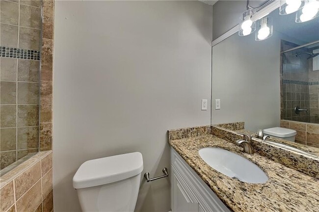 Building Photo - 629 Driftwood Dr