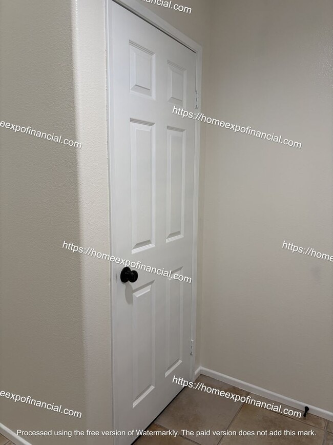 Building Photo - 8157 Garden Gate St