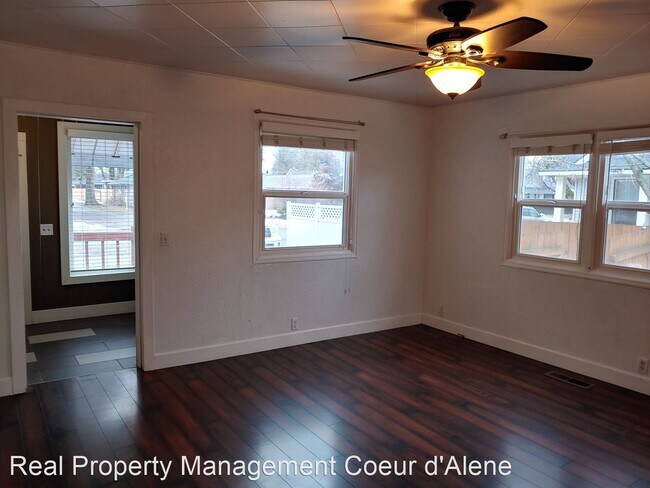 Building Photo - 4 br, 2 bath House - 317 W Davidson Ave.