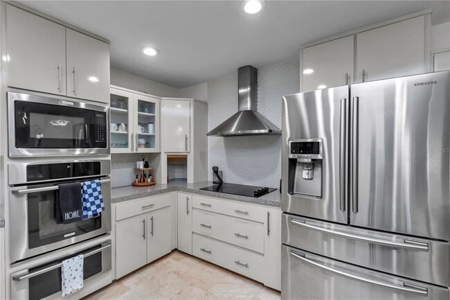 Building Photo - 1542 SE Pinwheel Dr