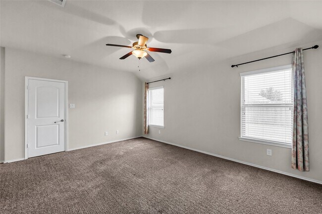 Building Photo - 23723 Giardini Dr