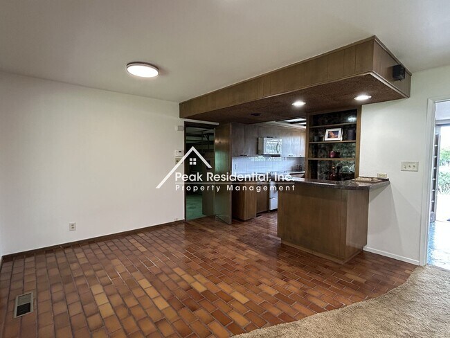 Building Photo - Charming 3 bedroom 2 bathroom House!