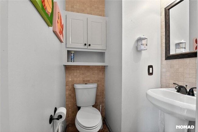 Building Photo - 3962 Sweetwater Pkwy