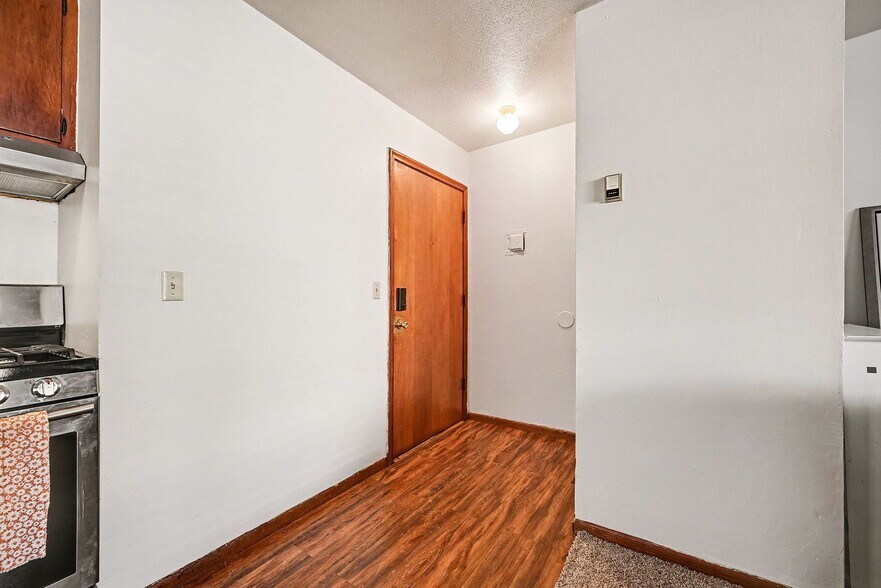 Building Photo - 2017 Commerce Blvd