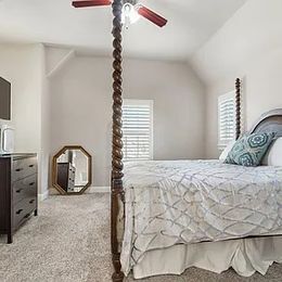Building Photo - 15524 Sweetpine Ln