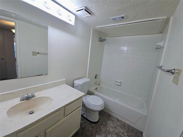 Building Photo - 5032 Winder Ct