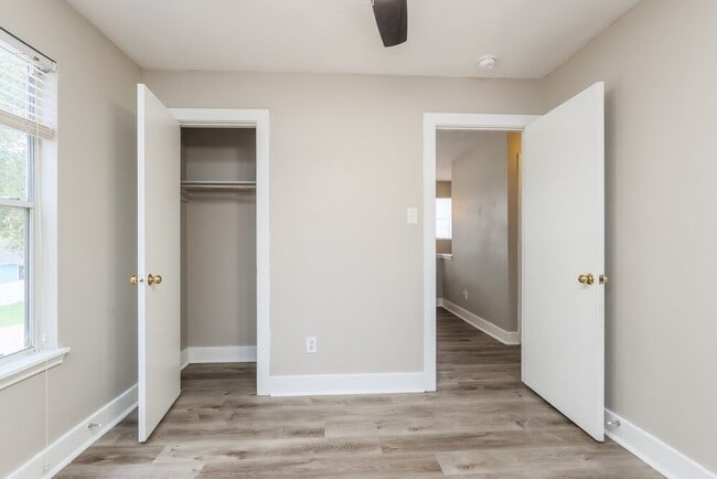 Building Photo - 10202 Farrell Dr