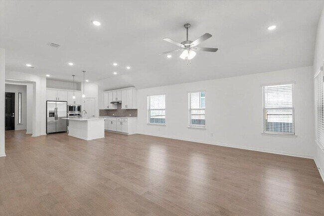 Building Photo - 1429 Cole Ests Dr