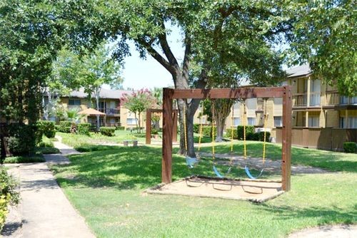 Building Photo - 874 Yorkchester Dr