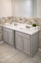 Building Photo - 69 Schley St