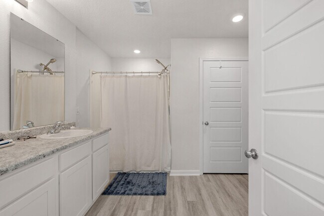 Building Photo - 5787 Belmont Stakes Rd