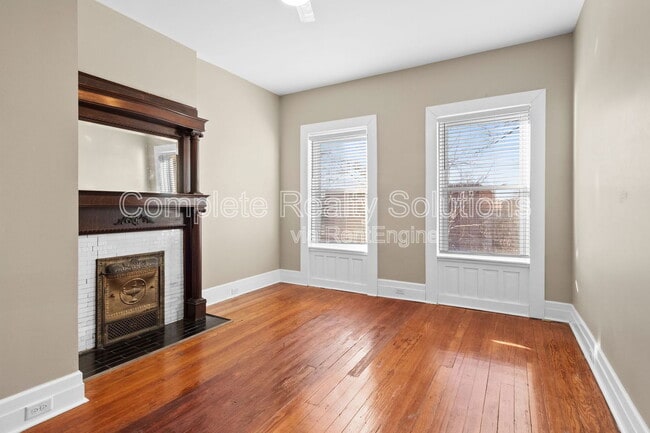 Building Photo - 2137 Russell Blvd