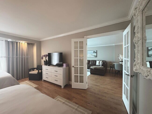 Building Photo - 3800 S Ocean Dr