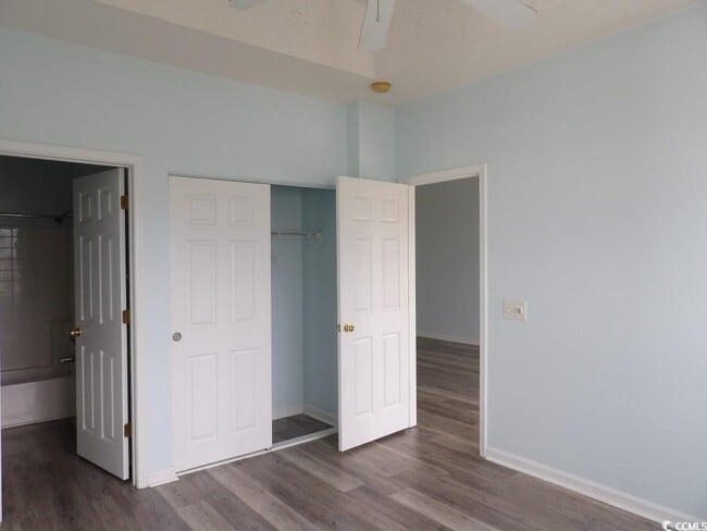 Building Photo - 901 W Port Dr