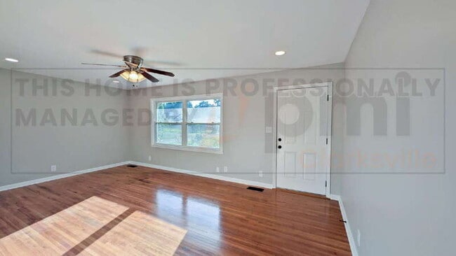 Building Photo - 27 Binks Dr