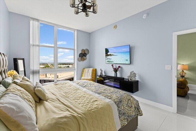 Building Photo - 550 Okeechobee Blvd