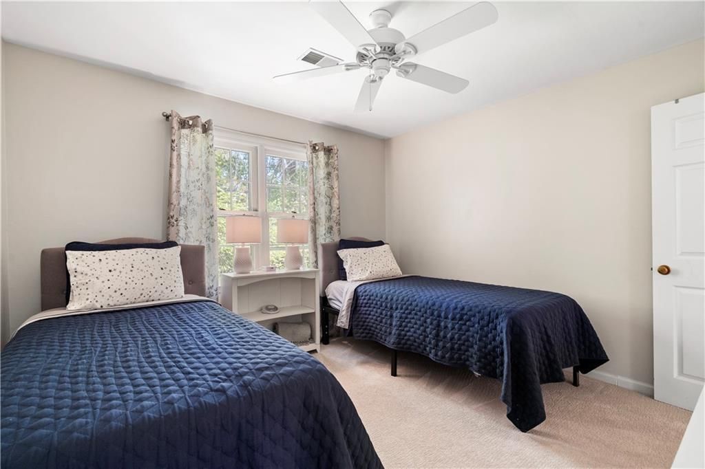 Building Photo - 179 Mt Calvary Rd