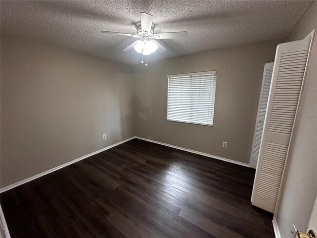 Building Photo - 321 Redwing Way