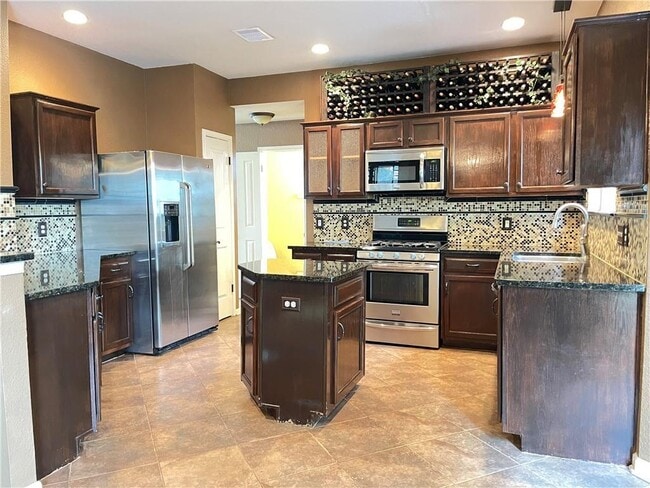 Building Photo - 8217 Longdraw Dr