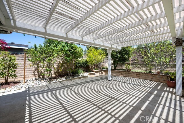 Building Photo - 20251 Ave Del Norte