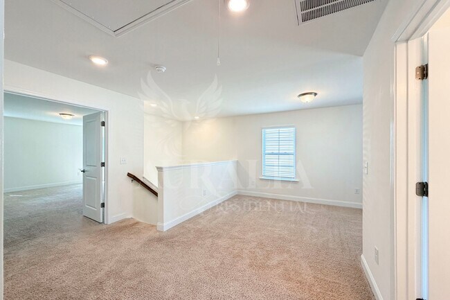 Building Photo - 563 Whitley Rdg Dr
