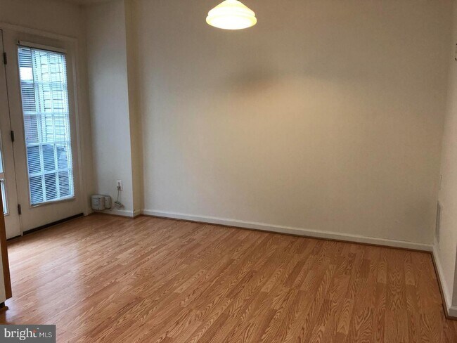 Building Photo - 4314 Mallory Hill Ln