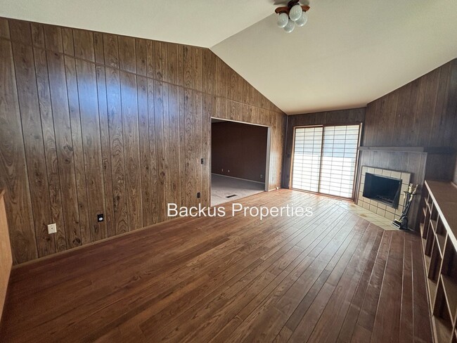 Building Photo - South Salinas three bedroom home - Montere...