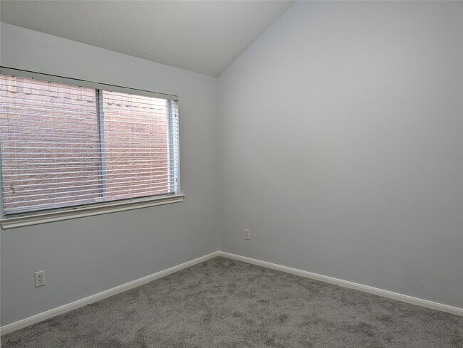 Building Photo - 13231 Babbitt St