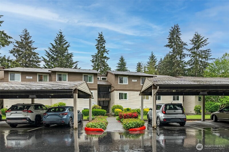 Primary Photo - 12617 NE 130th Way