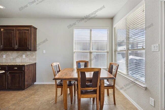Building Photo - 1416 Elkford Ln