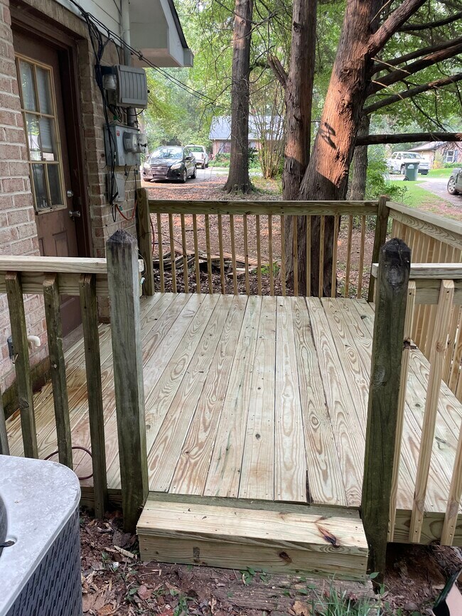 Building Photo - 124 Oak Park Ct