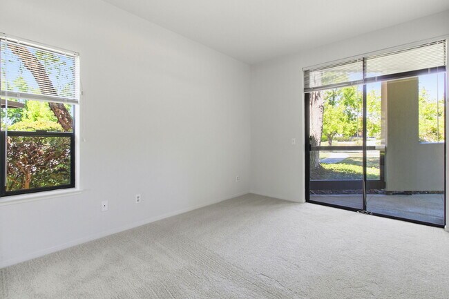 Building Photo - 101 Shorebird Cir