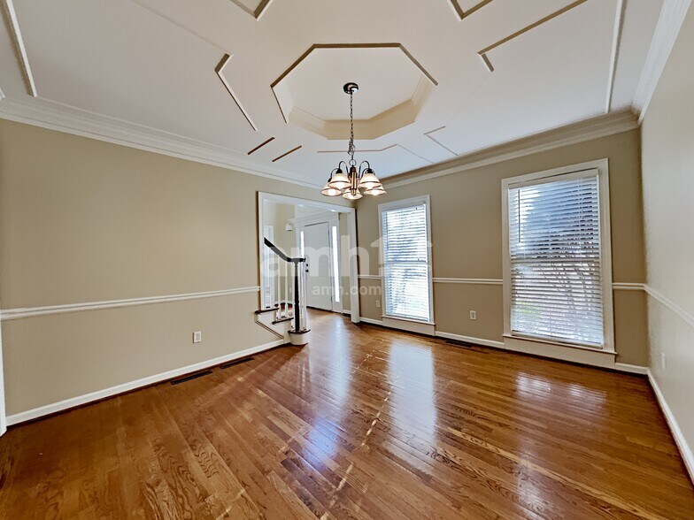 Building Photo - 708 Braidwood Ridge NW