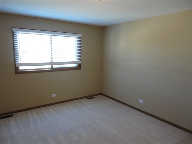 Building Photo - 5 Andover Ct