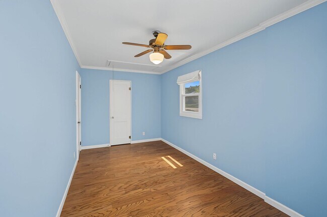Building Photo - Spacious 3-Bedroom, 2-Bath Home for Rent in Urbana
