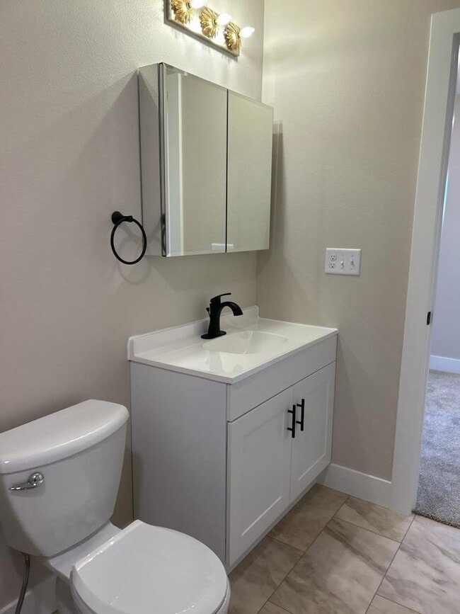 Building Photo - 940 M St SW