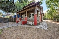 Building Photo - 2911 Rio Grande St