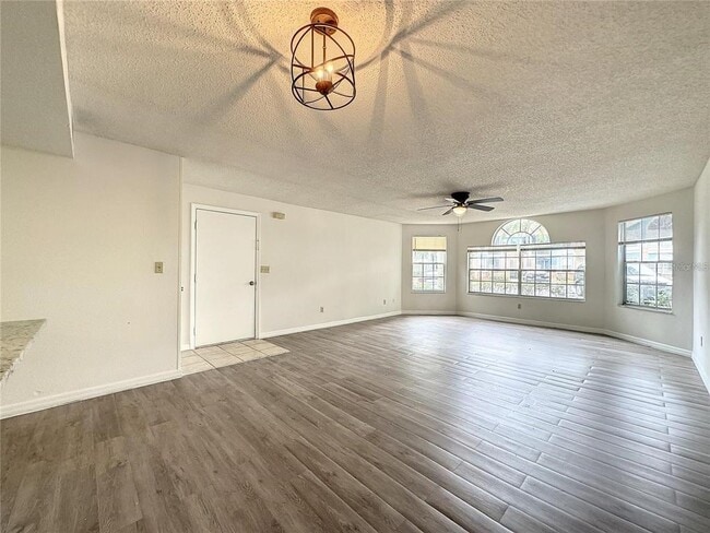 Building Photo - 2717 N Poinciana Blvd