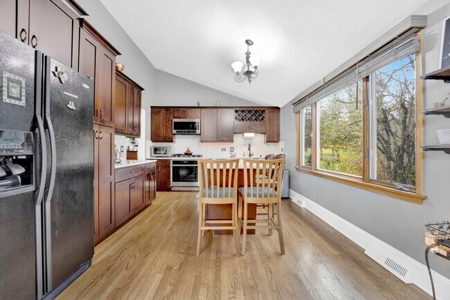 Building Photo - 3134 Scenicwood Ln
