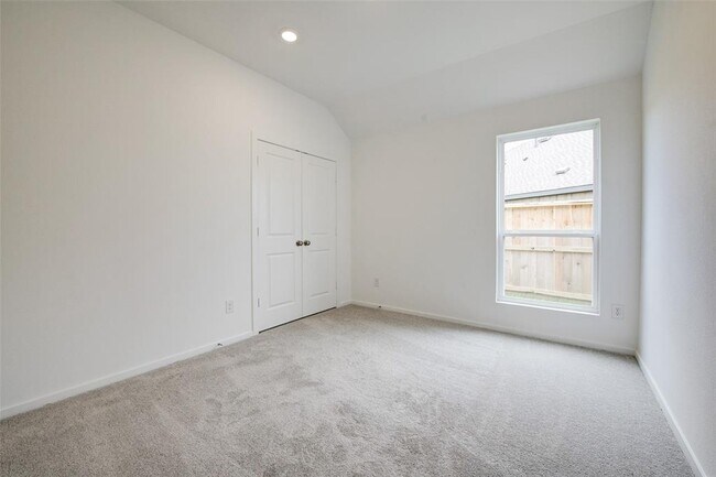 Building Photo - 27506 Spearmint Ridge Dr